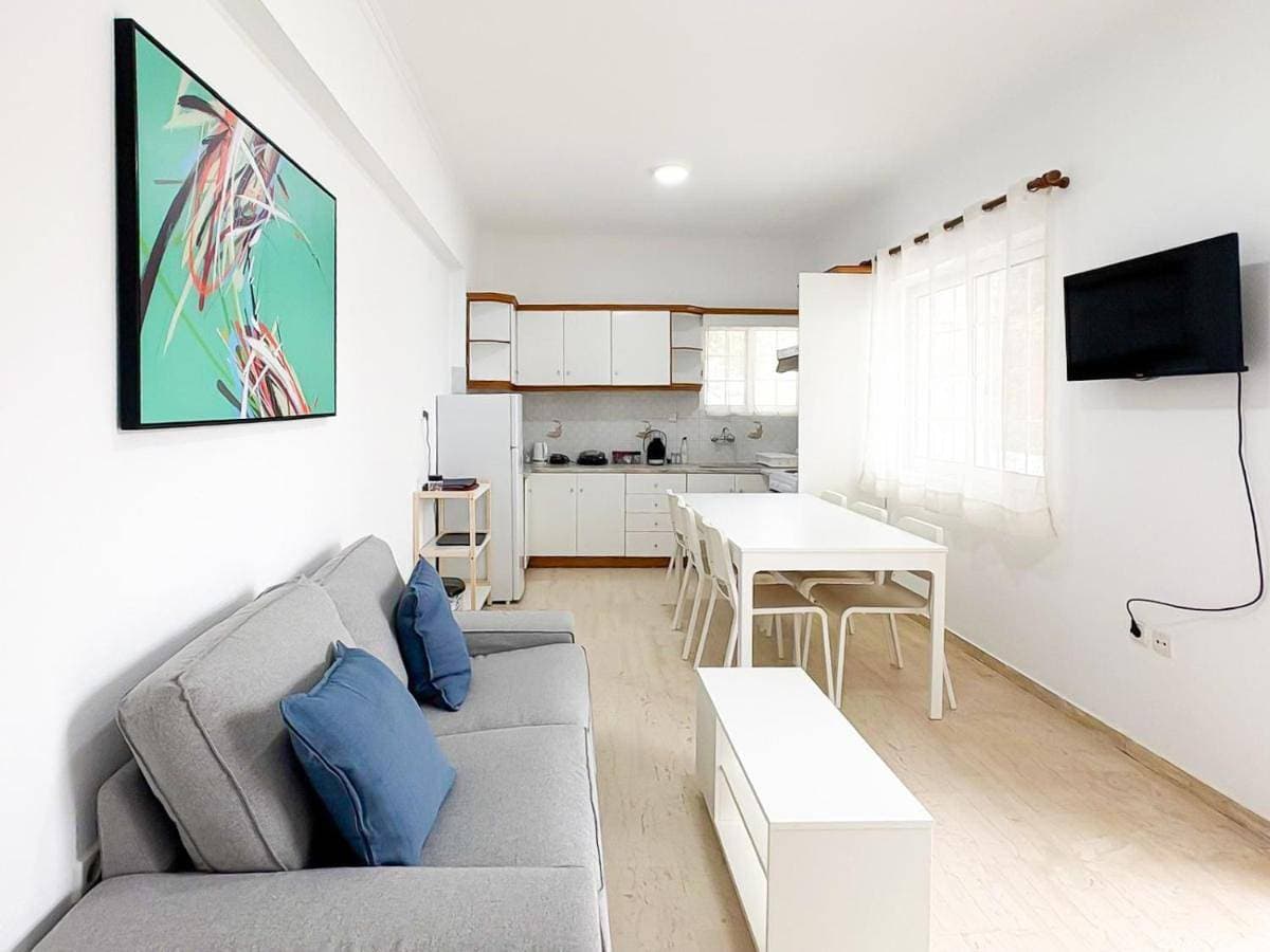 Foto 5 von 21: Two-Bedroom Apartment with Terrace