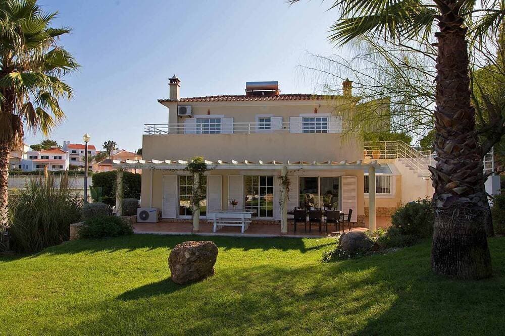 Foto 13 von 30: Schöne freistehende Villa mit privatem Pool, 600 Meter vom Strand entfernt - 66875 / Al