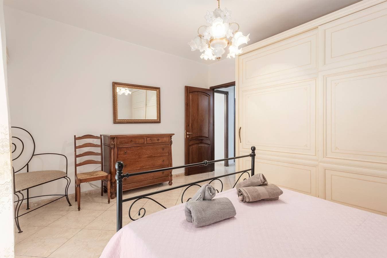 Foto 11 von 22: Ferienhaus 'Casa Blanco' mit privater Terrasse, WLAN und Klimaanlage