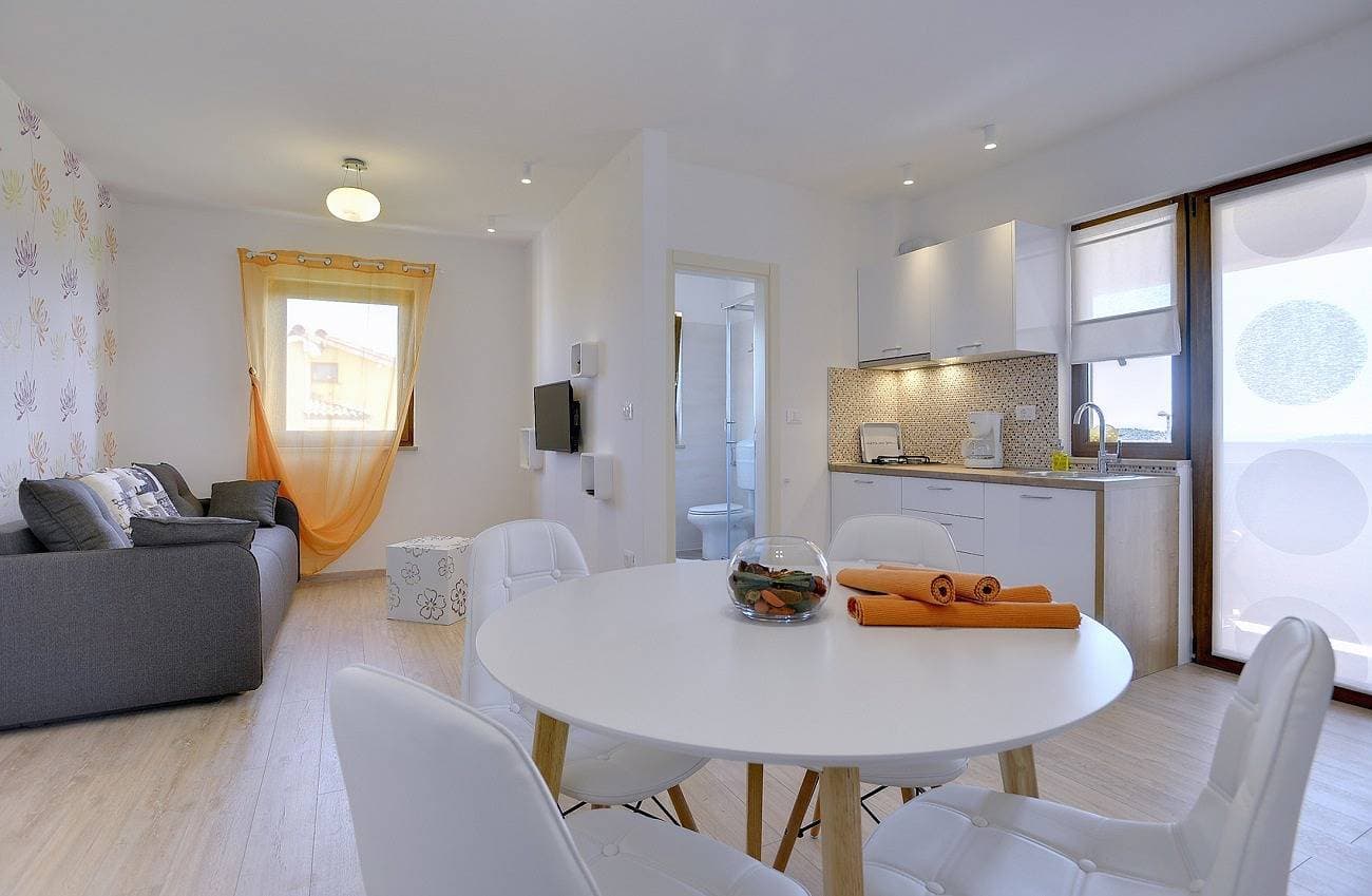 Foto 5 von 20: Modernes Appartement mit Zugang zum Balkon