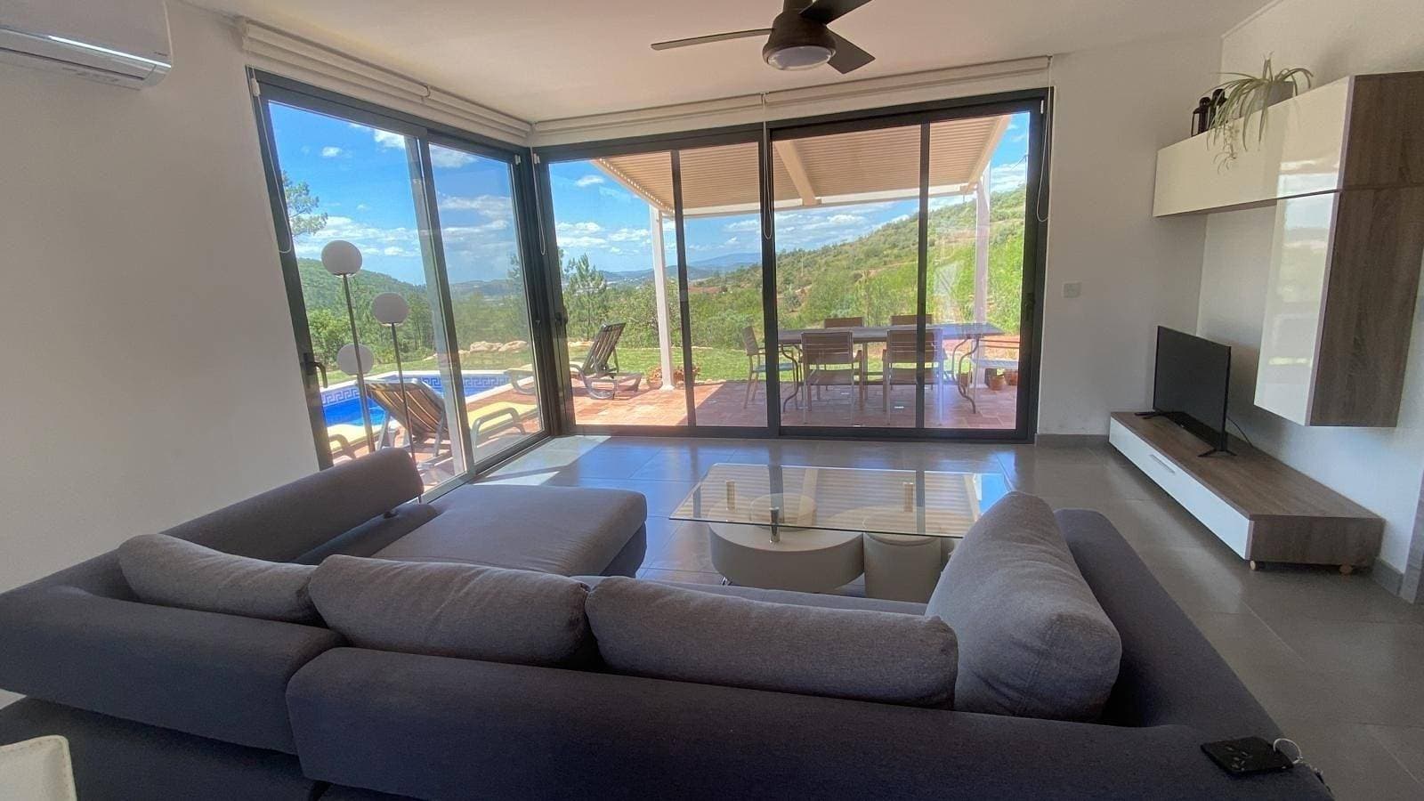 Foto 8 von 16: Casa Alfarobeira, villa with splendid views and private pool for 4P+baby
