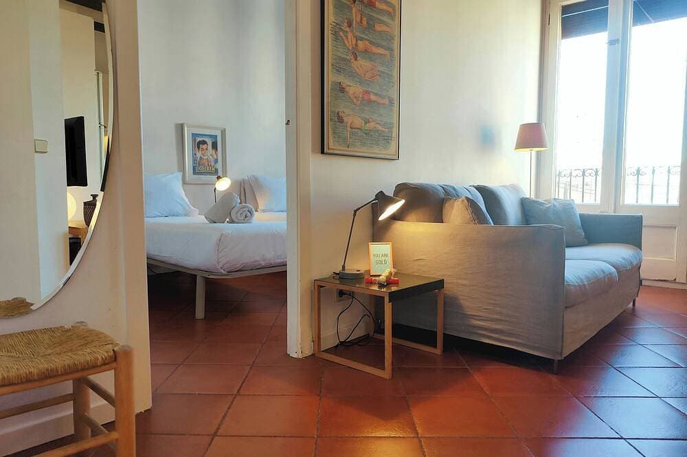 Foto 6 von 16: Sunny, Central & Tranquil. 1br. Plaça Catalunya Rb