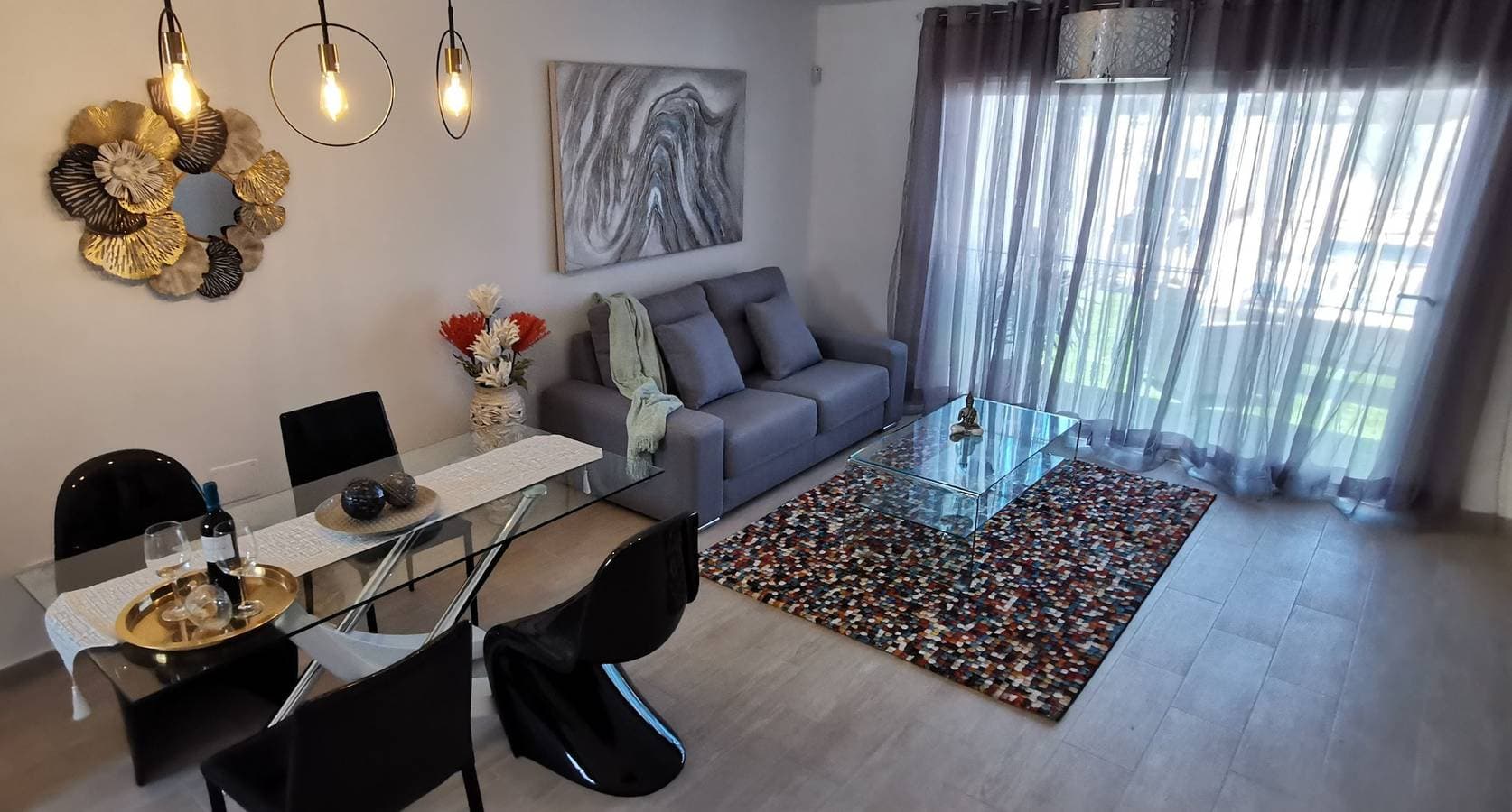Foto 12 von 36: Villa für 4 Personen mit Balkon