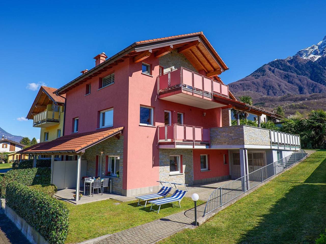 Foto 13 von 33: Rose Rossa Larissa Garten-Ferienwohnung mit Pool