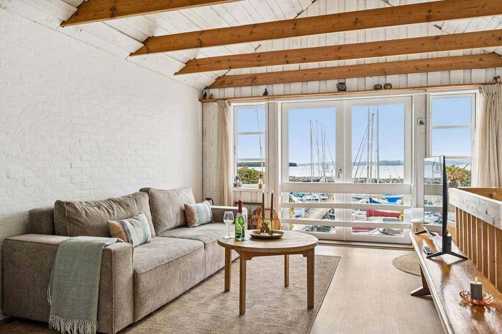 Foto 8 von 31: Exklusives Ferienhaus mit traumhaftem Blick auf den Yachthafen von Ebeltoft