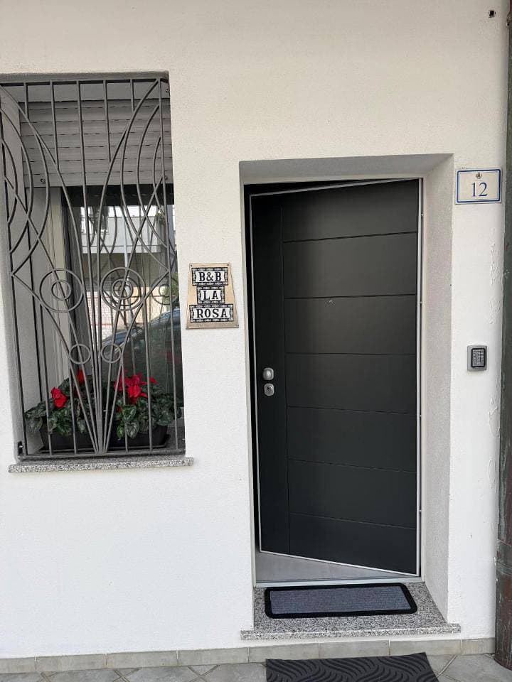 Foto 13 von 15: Double Room with Private Bathroom