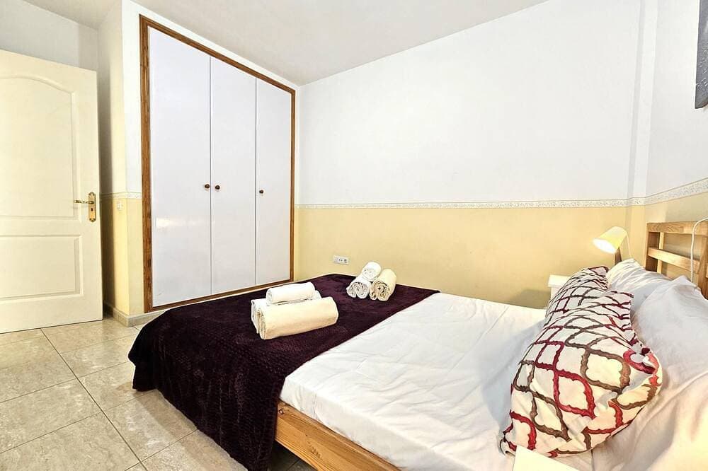 Foto 3 von 15: 1A Wohnung Abrigos, Wifi und Balkon