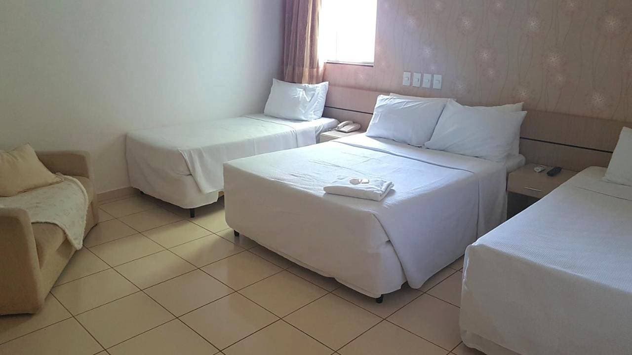 Foto 4 von 35: Ellus Hotel