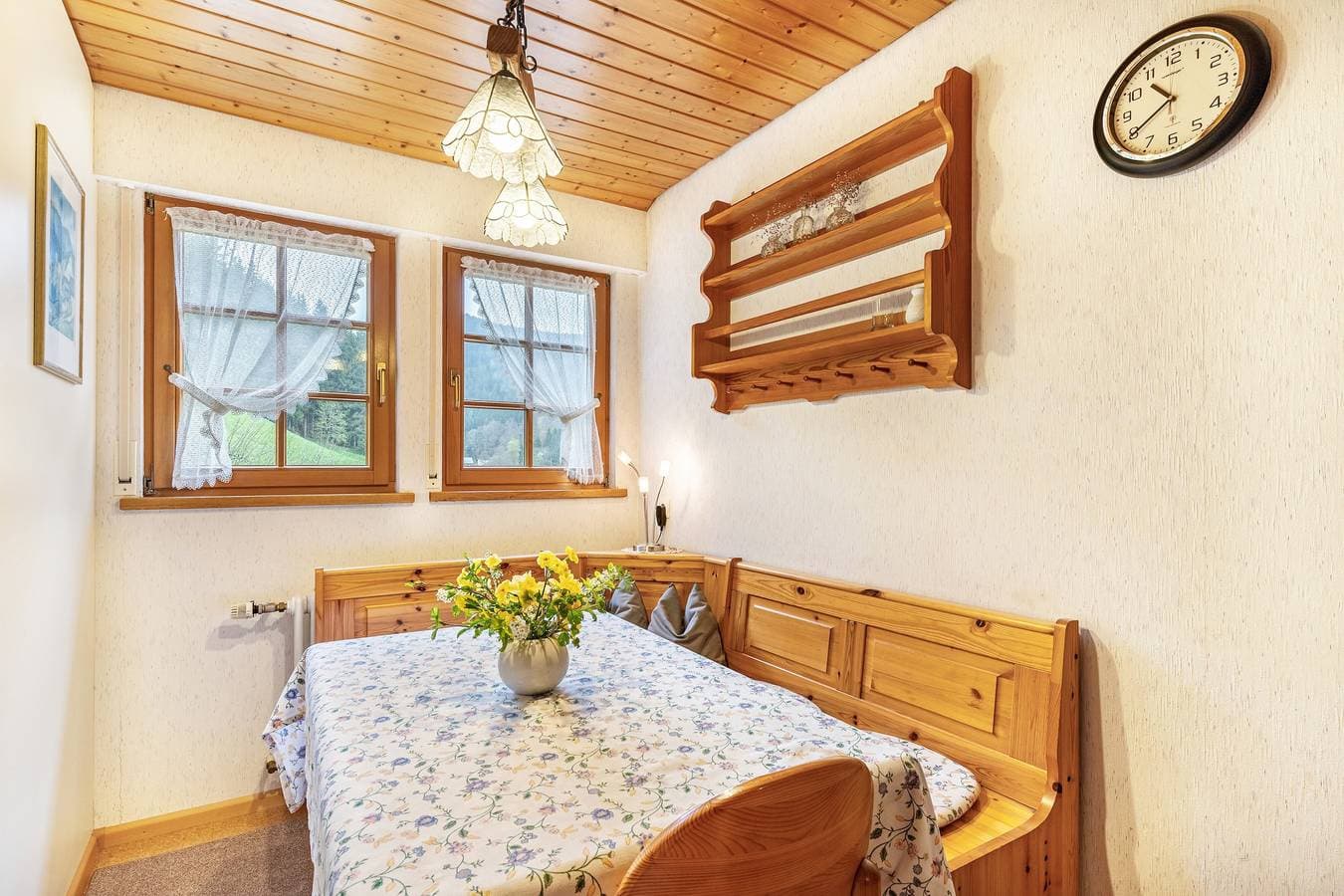 Foto 9 von 26: Ferienwohnung 3 Im Bauernhaus mit gemeinsamer Terrasse, Gemeinschaftsgarten und WLAN