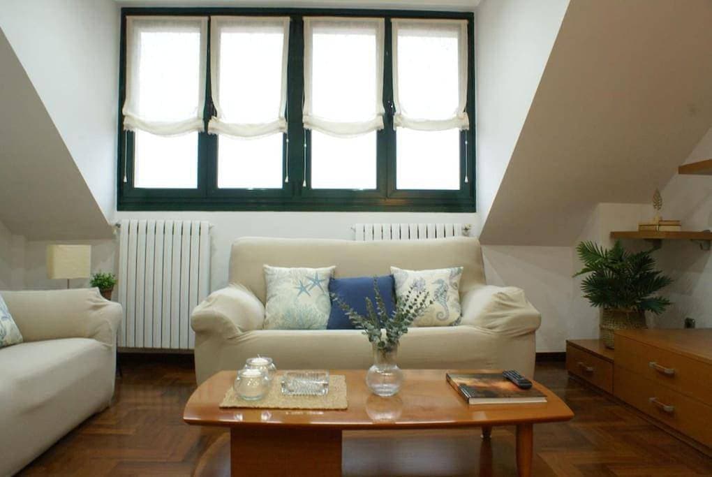 Foto 4 von 23: Two-Bedroom Apartment