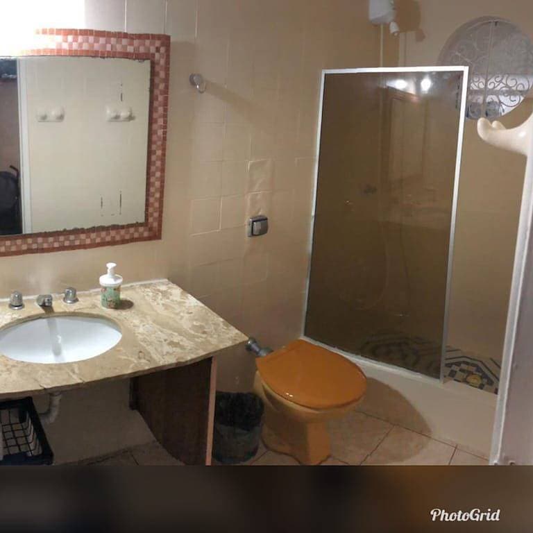 Foto 4 von 19: Haus vor dem Strand Sununga, für Familien geeignet. komplette Struktur