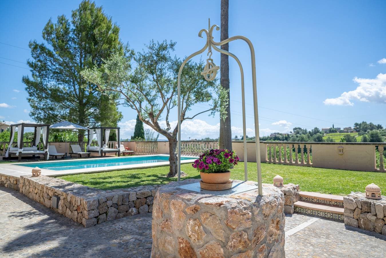 Foto 10 von 34: Ferienwohnung 'La Casita' mit Bergblick, Gemeinschaftspool und Wi-Fi