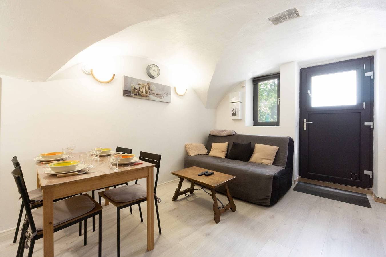 Foto 9 von 10: Ferienwohnung 'Charmant 3 Etoiles' mit Bergblick, privater Terrasse und Wi-Fi