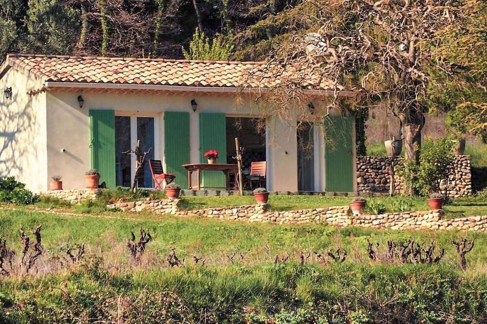 Gorgeous home in Visan 1