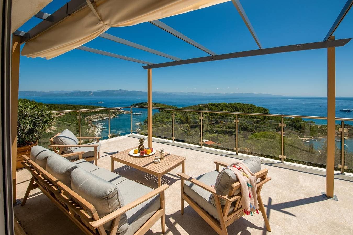 Foto 8 von 24: Villa für 4 Personen mit Meerblick