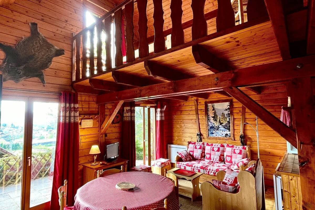 Foto 8 von 32: Cottage für 6 Personen mit Balkon