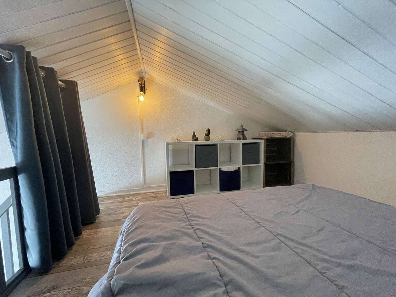 Foto 10 von 16: Helles Studio mit Mezzanine - Meerblick, 4 Schlafplätze, 250m vom Strand, nahe Hafen und Geschäften
