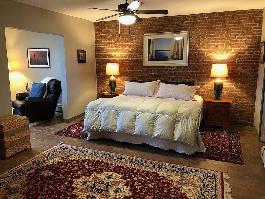 Foto 9 von 34: Erleben Sie authentisches Downeast Maine in einem 3-Zimmer-Loft mit Hafenblick