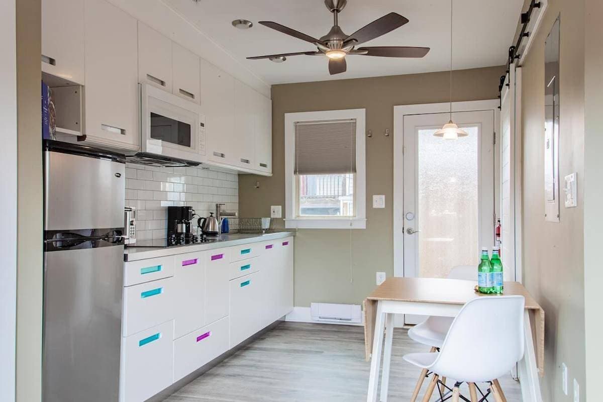 Eastern Market Carriage house efficiency PRIVACY 1
