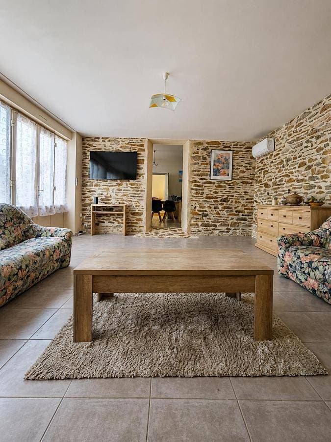 La Jarrige 1