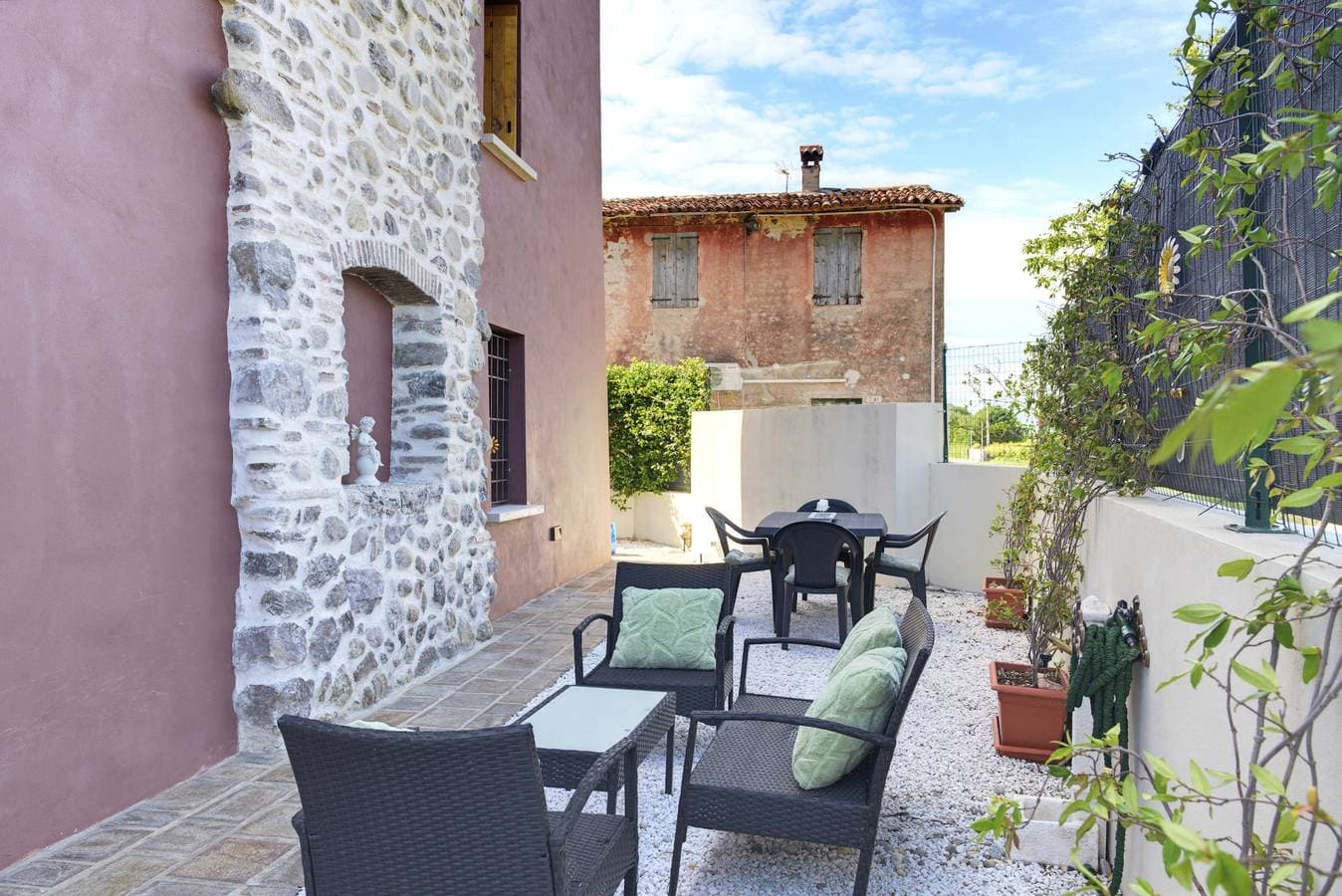 Foto 4 von 22: Regarda - The romantic place, Wohnung mit Pool und Parkplatz