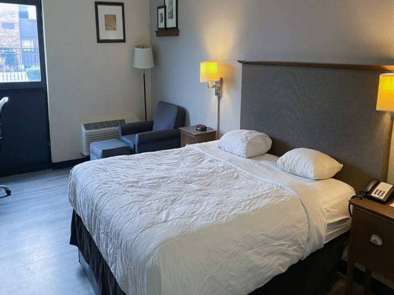 Foto 2 von 35: 1 Kingsize-Bett | Nichtraucher