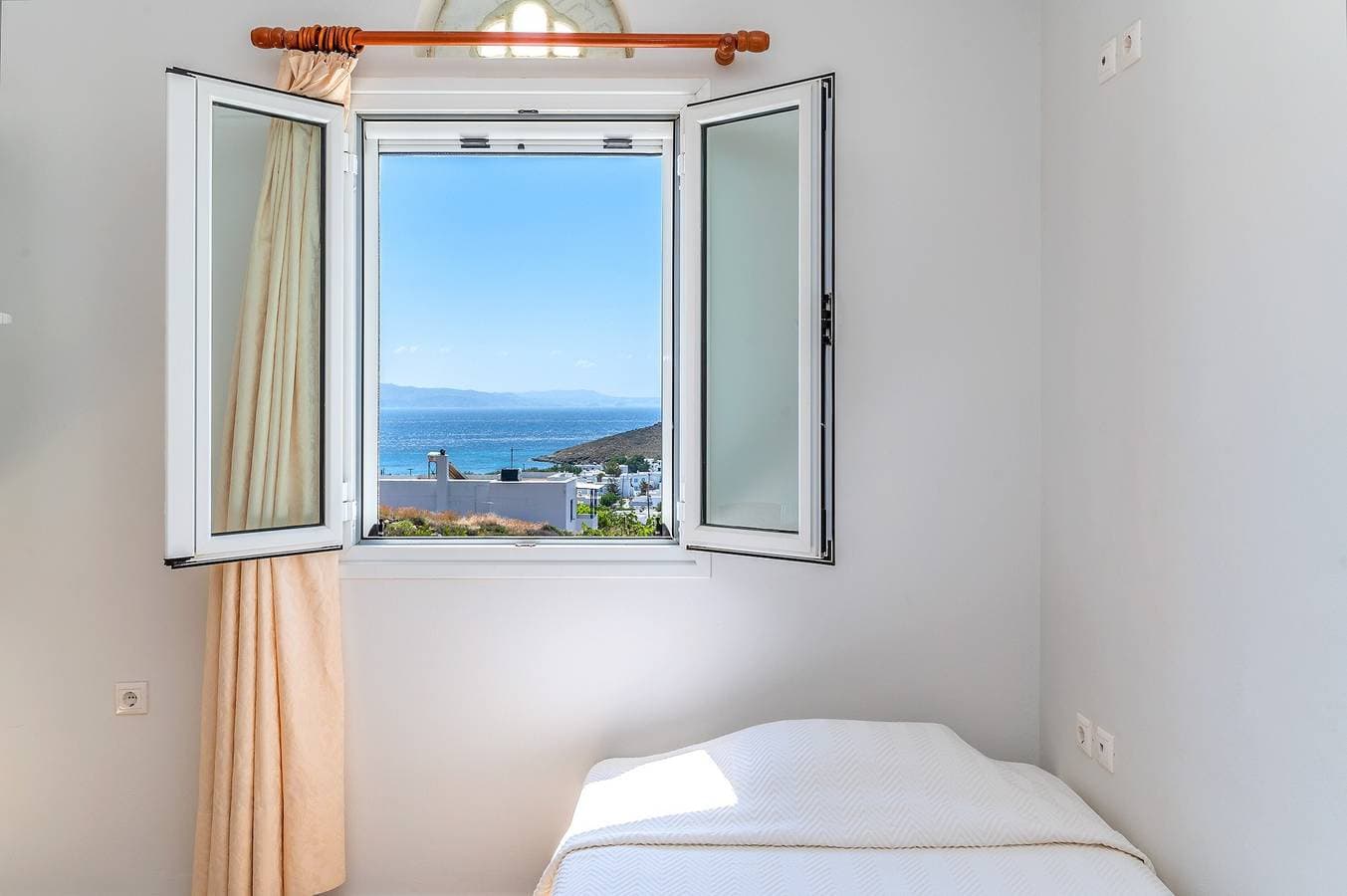 Foto 11 von 26: Ferienhaus 'Anemologio 303 Tinos' mit Meerblick, WLAN und Klimaanlage