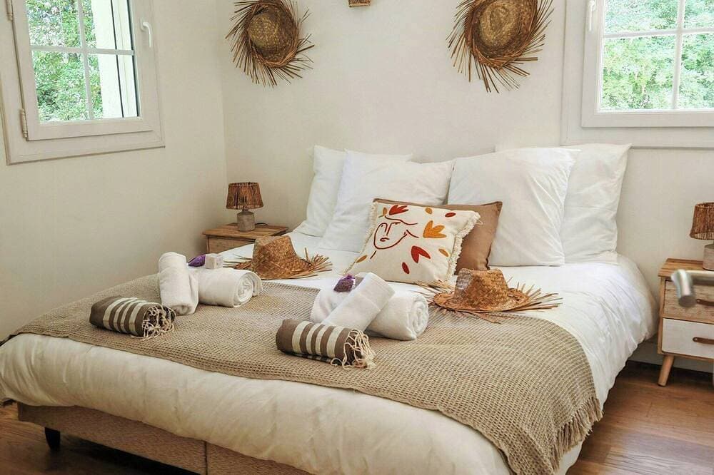 Foto 3 von 25: Villa auf einem Hektar schattigem Grundstück in der Provence Verte