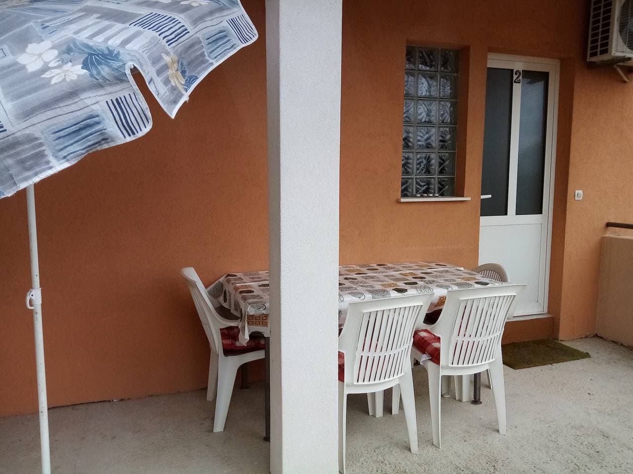 Foto 9 von 23: Ferienwohnung für 4 Personen mit Garten