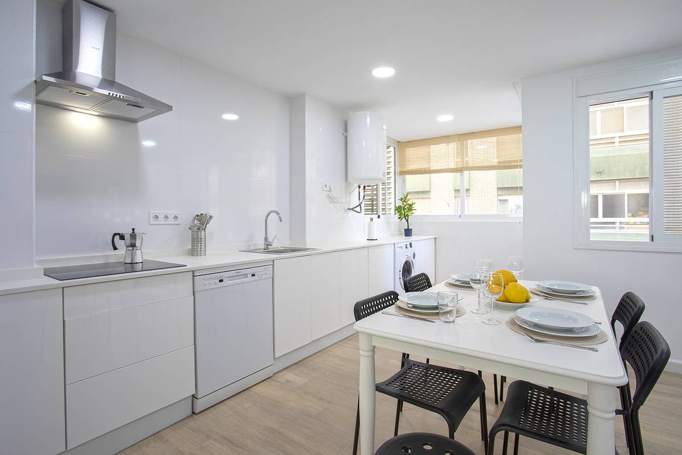 Foto 11 von 23: Ferienwohnung für 6 Personen mit Balkon