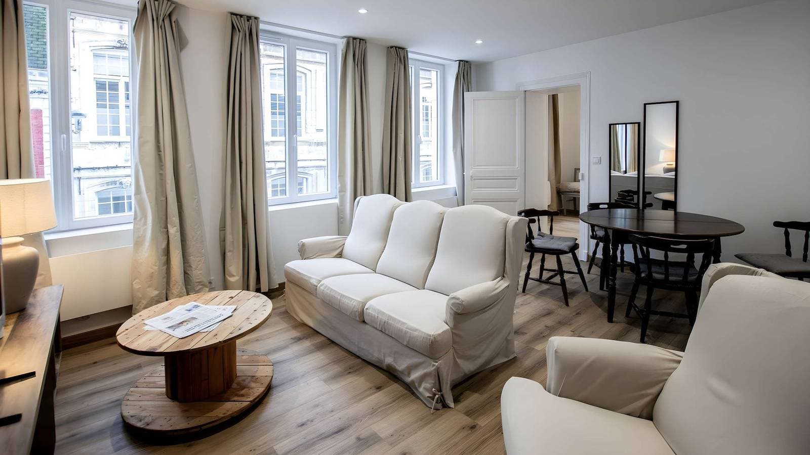Foto 2 von 22: Au premier etage chez Maurice, calme et cosy