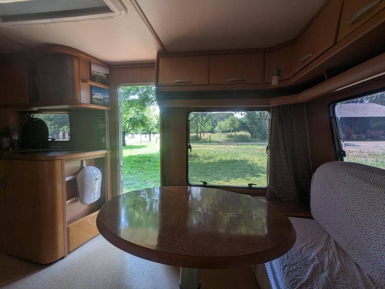 Foto 7 von 8: Caravan
