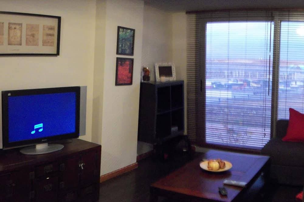 Foto 7 von 12: Komfortable Wohnung 2 Schlafzimmer 2 Badezimmer mit Garage und Pool