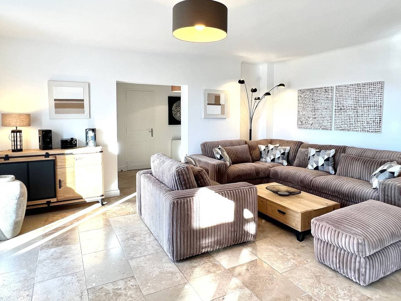 Foto 11 von 44: Ferienhaus 'Provence Living' mit Bergblick, WLAN und Klimaanlage