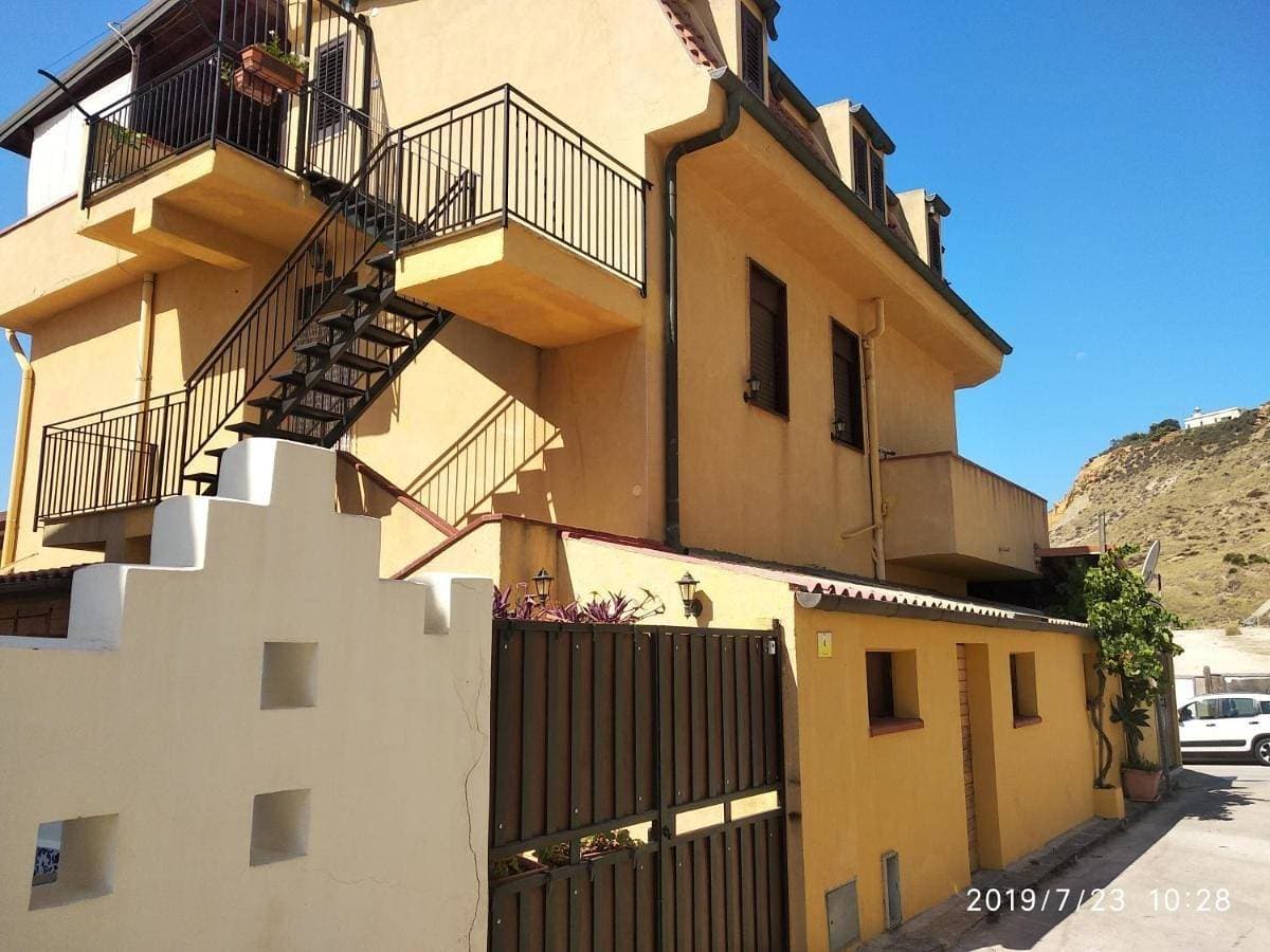 Foto 2 von 55: Apartment with Sea View