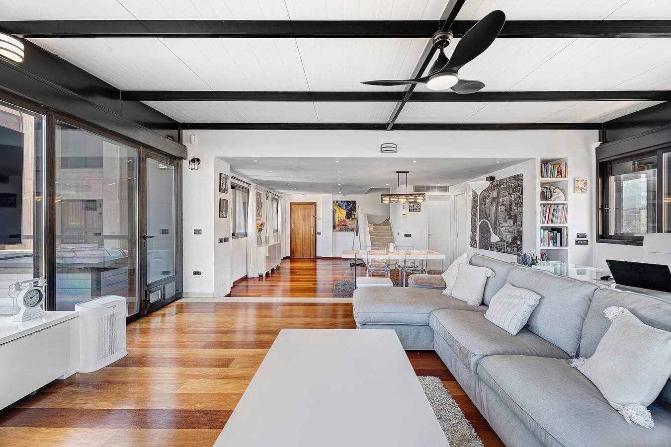 Foto 6 von 28: Ferienhaus 'Piso De Lujo' mit Meerblick, WLAN und Klimaanlage