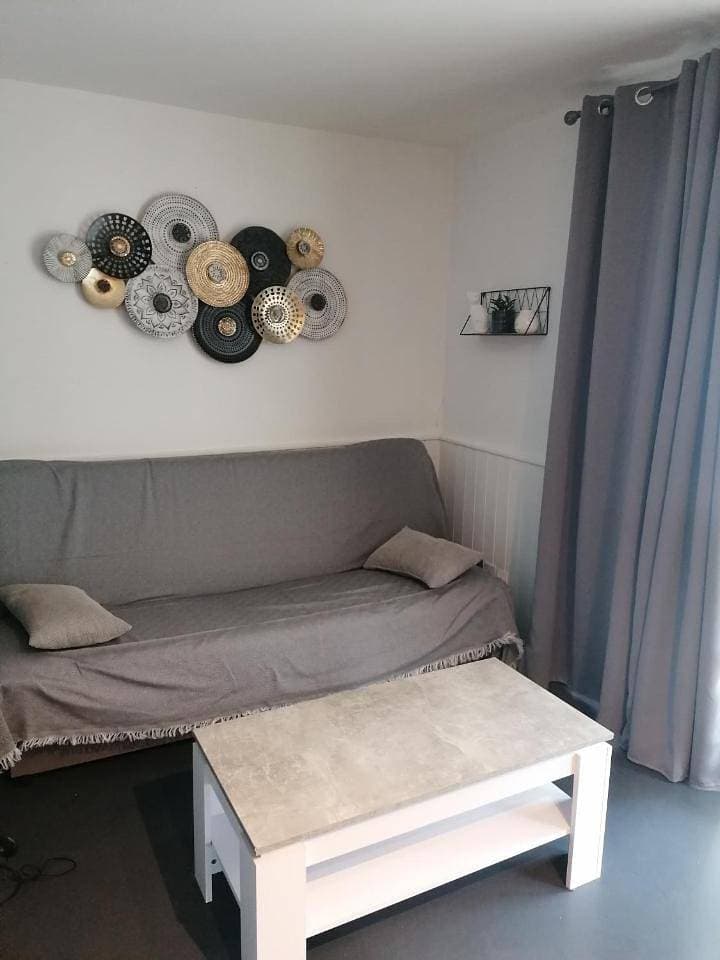 Foto 12 von 35: Two-Bedroom Apartment