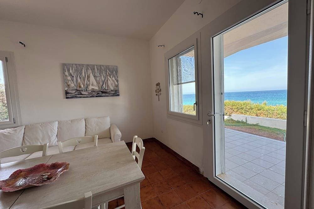 Foto 10 von 20: Villa on the beach - super sea view