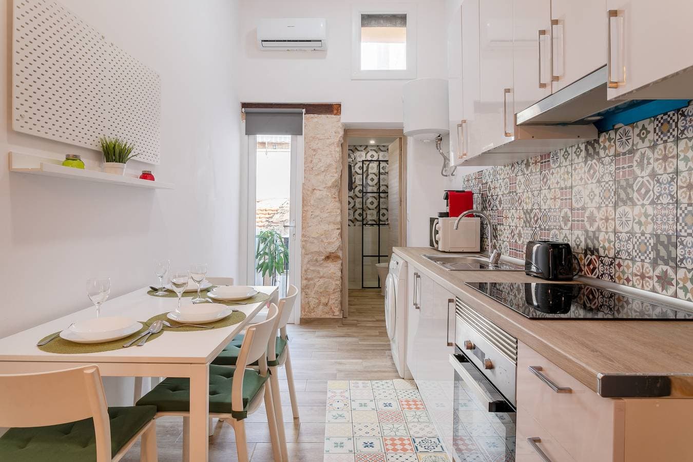 Foto 8 von 23: Ferienwohnung "Bel Rustique" mit privatem Garten und WLAN