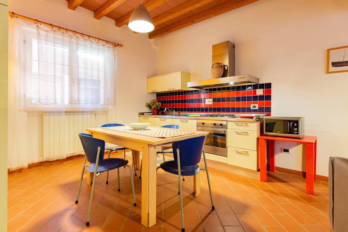 Foto 3 von 26: Apartment 'Casa Zuccale' mit Meerblick, Gemeinschaftspool und Terrassen