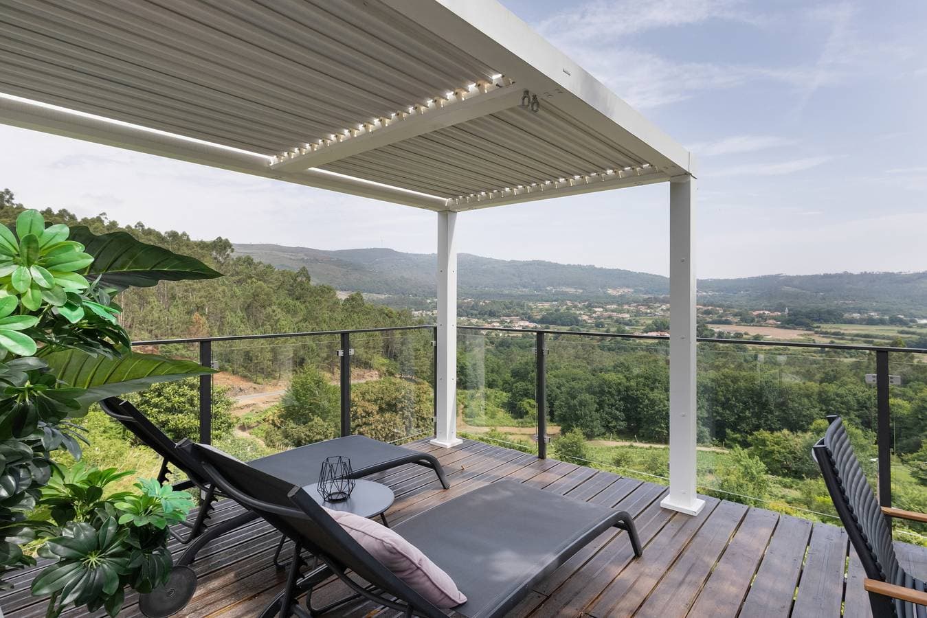 Foto 6 von 39: Studio mit Terrasse, Bergblick, WLAN und Klimaanlage