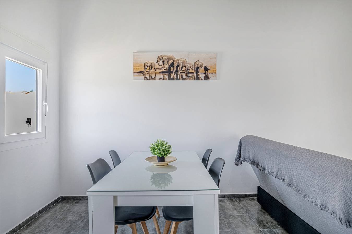Foto 11 von 27: Ferienhaus 'Casa El Trebol' mit beheiztem Pool, WLAN und Klimaanlage