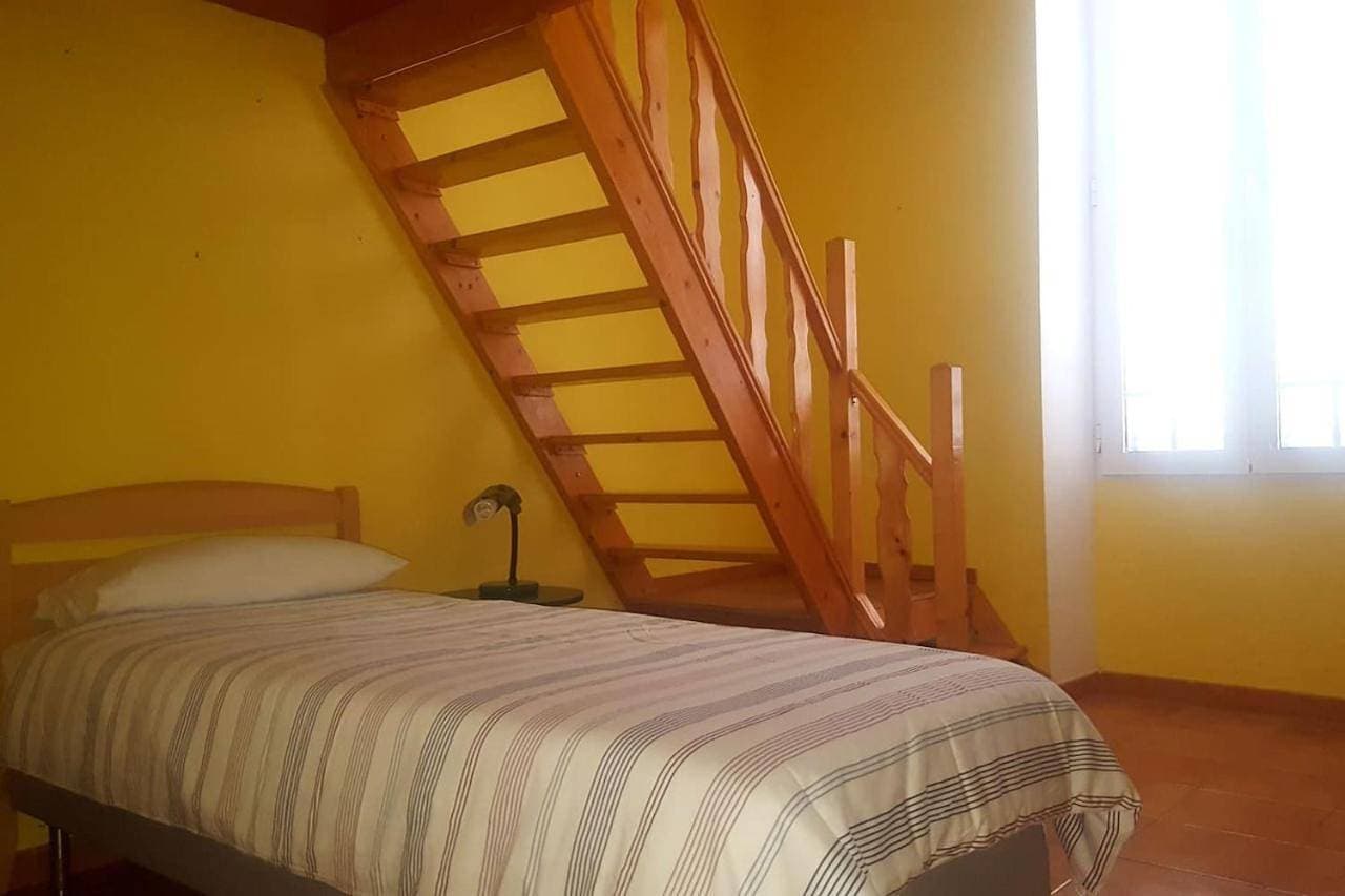 Foto 13 von 26: Three-Bedroom House