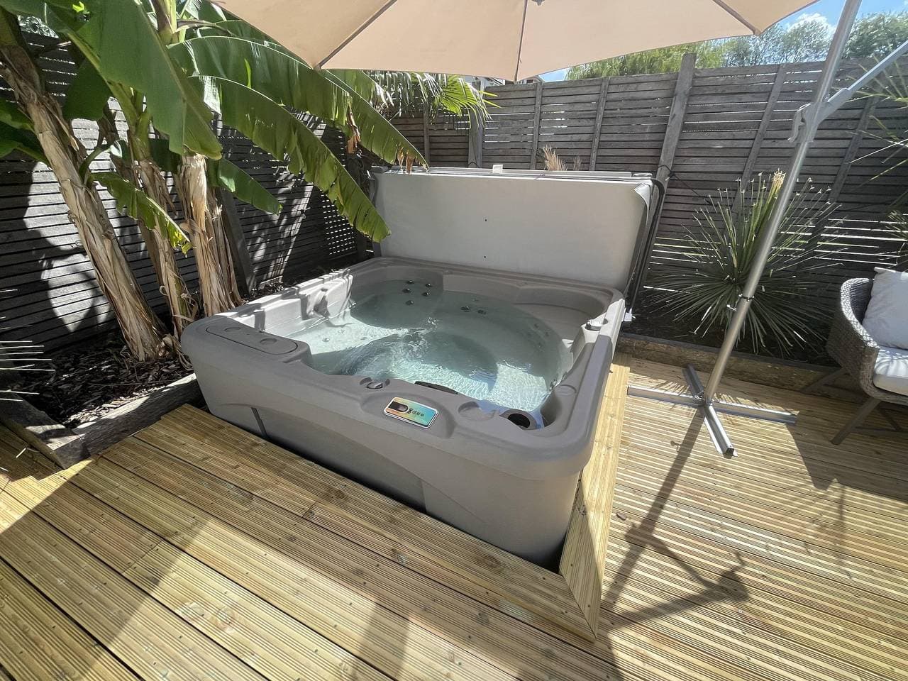 Foto 4 von 21: Blockhütte für 2 Personen mit Terrasse
