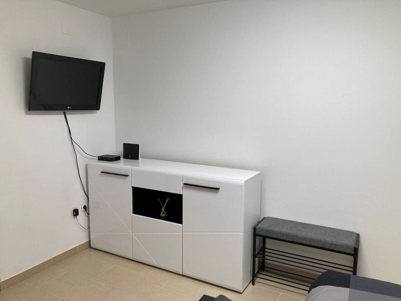 Foto 9 von 15: Cozy studio apartment Varos