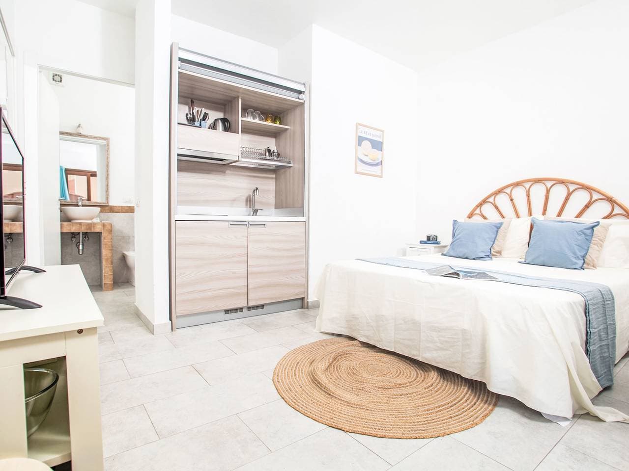 Foto 5 von 35: Monolocale divano letto
