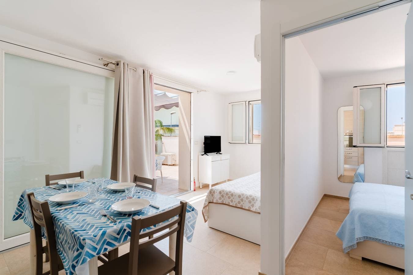 Bouganvillea  Apt 1