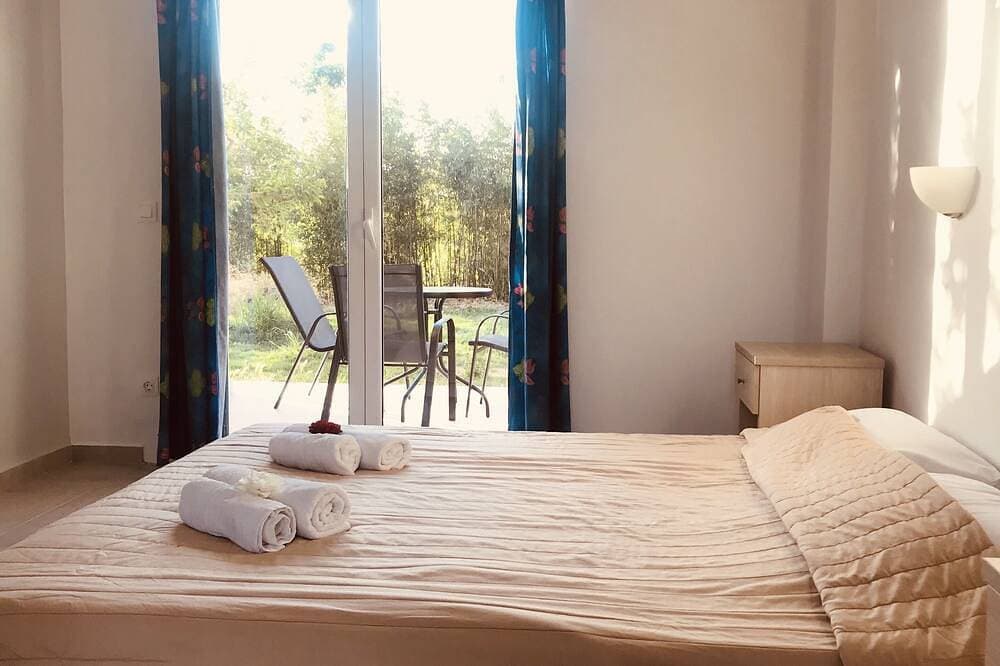 Foto 9 von 29: Studio in Banos Apartments with shared Swimming Pool