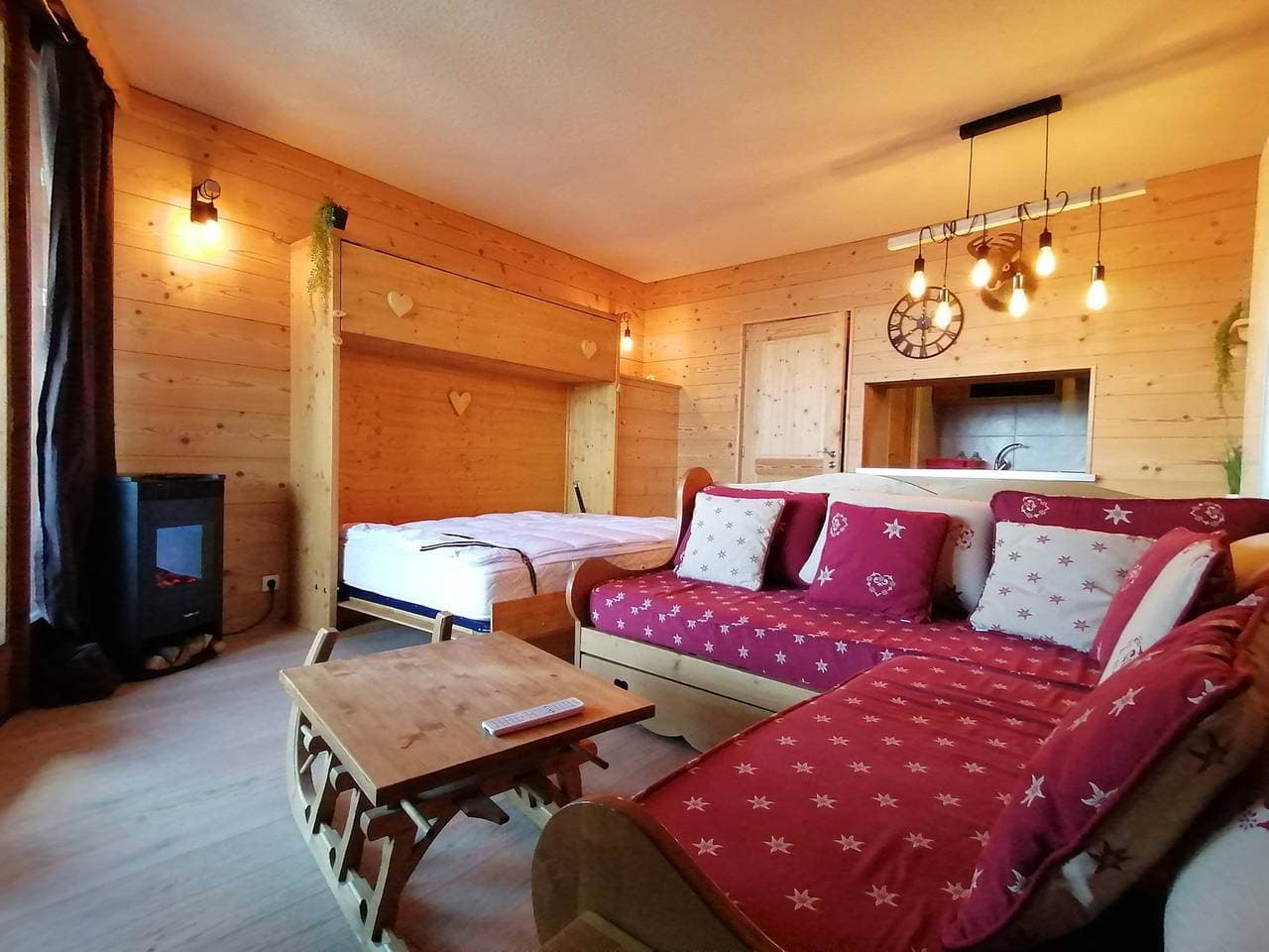Foto 9 von 15: Geräumiges Bergstudio, Balkon mit Talblick, zentrale Lage, pistennah