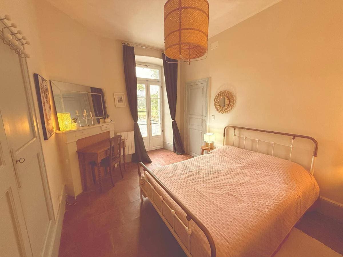 Foto 5 von 34: Studio with pool view (2 people) + 1 double room (for 3 or 4 people)